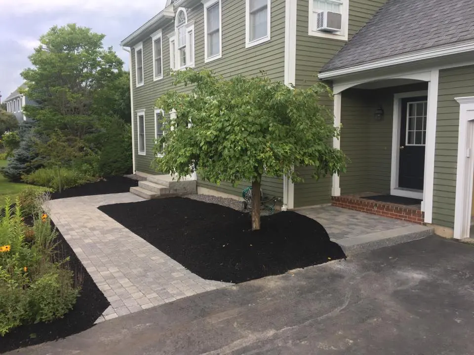 a landscaping job completed by seaside landscaping in southern Maine